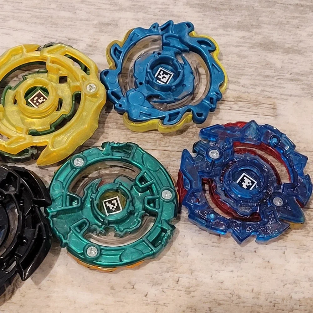 Beyblade Burst Evolution &‎ Turbo Collection - Launchers, Layers, Discs & Case